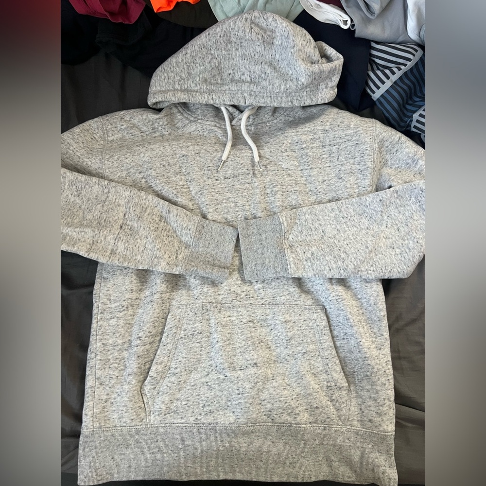 Men’s Hollister Pullover Sweatshirt